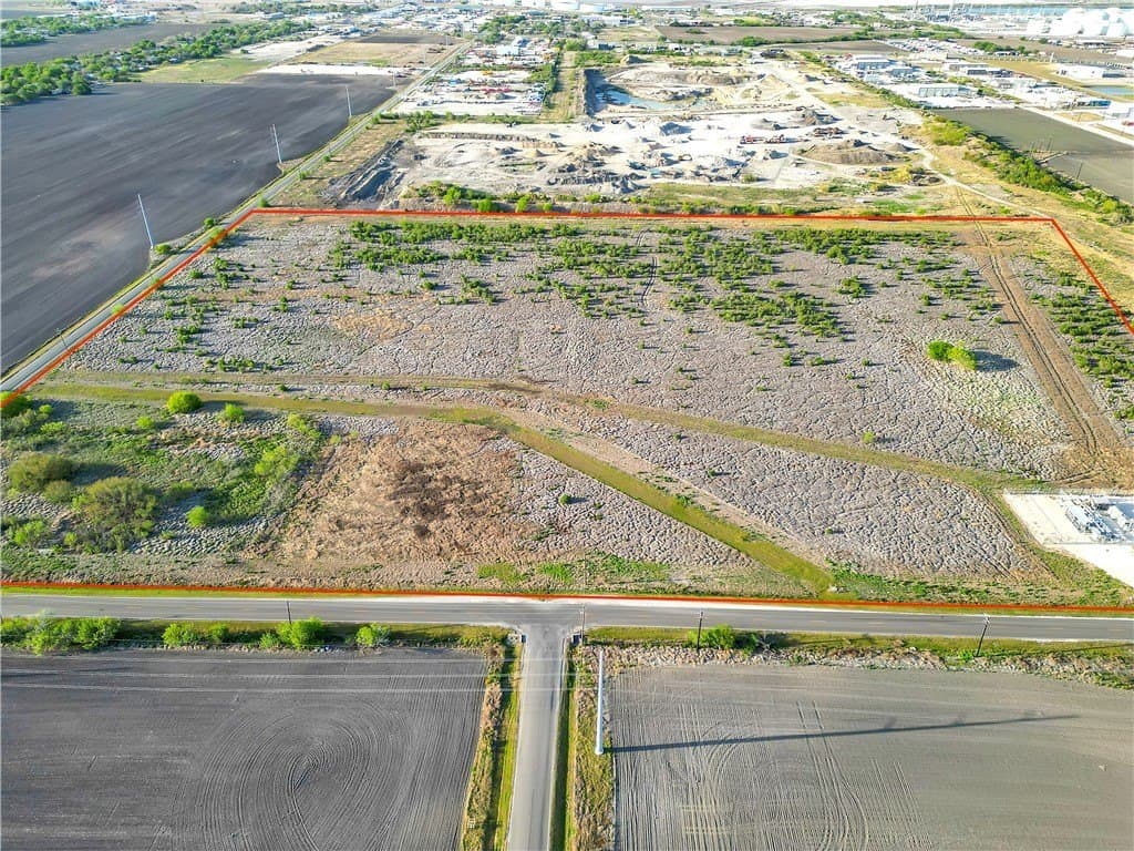 30 acres in Nueces County - photo 3
