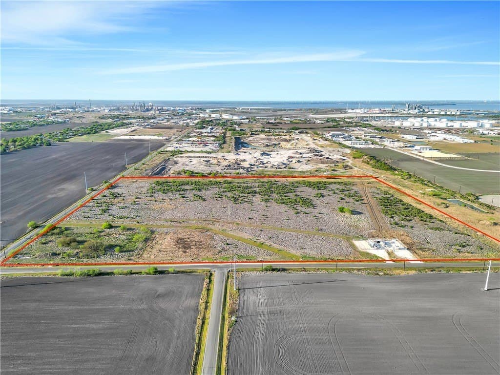 30 acres in Nueces County - photo 2