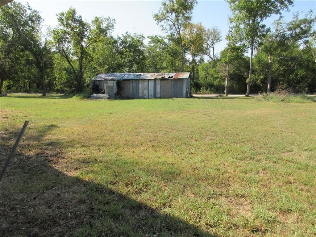 0.3 acres in Limestone County - photo 4
