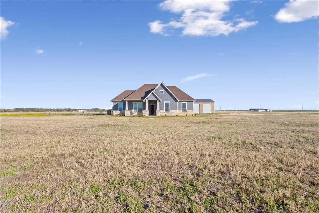 21.85 acres in Hill County - photo 3
