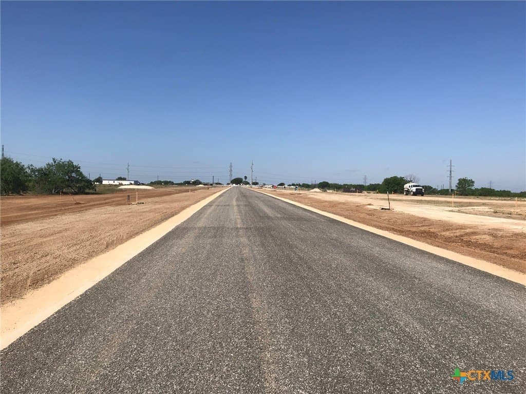 1.34 acres in Guadalupe County - photo 2