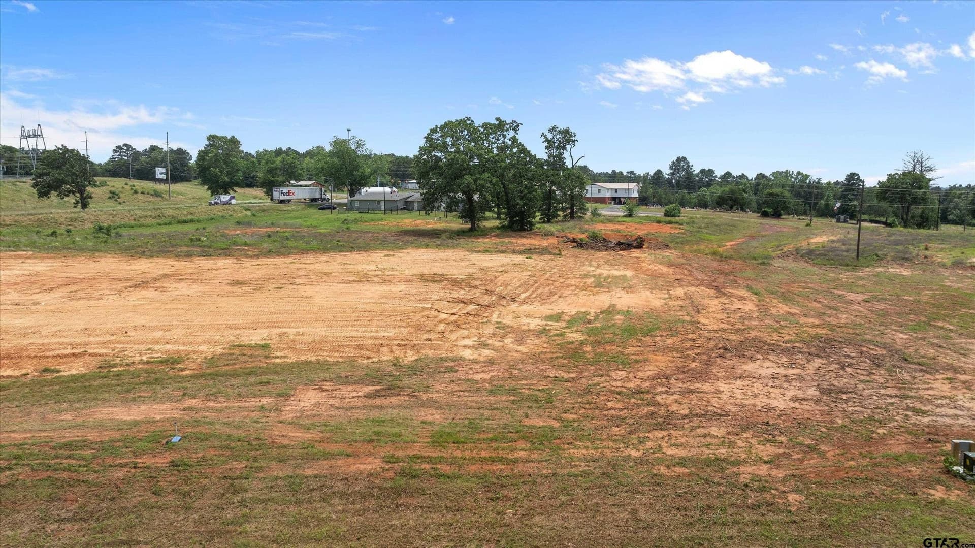 0.5 acres in Smith County - photo 4