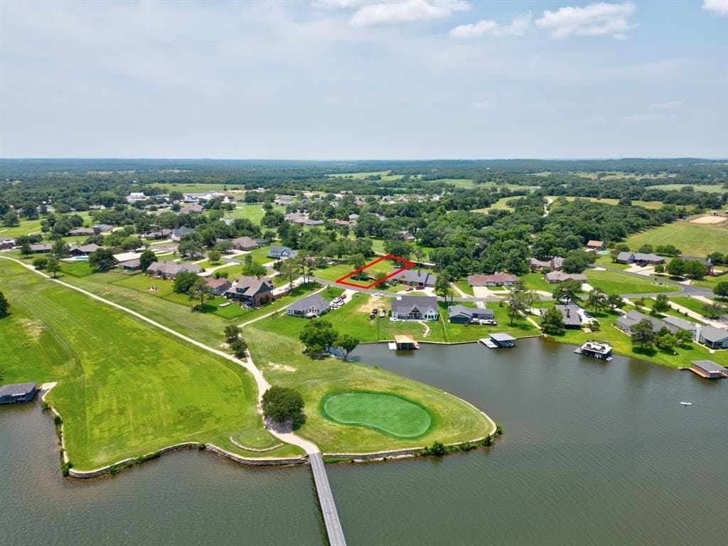 0.39 acres in Cooke County - photo 6