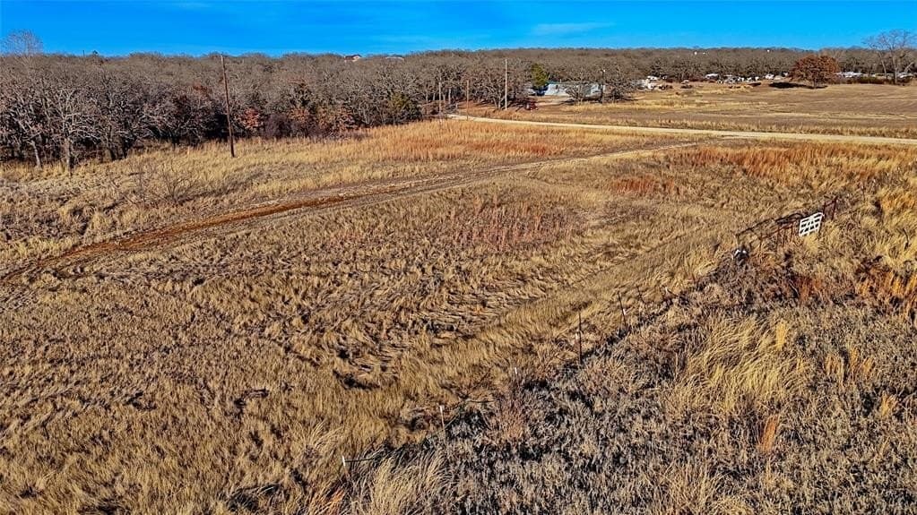 8 acres in Montague County - photo 8
