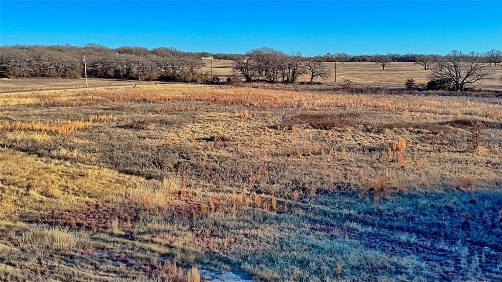 8 acres in Montague County - photo 9