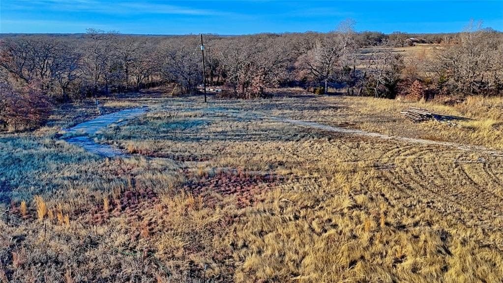 8 acres in Montague County - photo 11