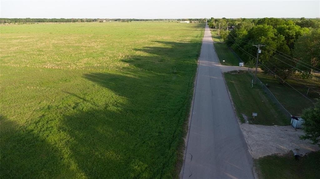 5.34 acres in Ellis County - photo 2