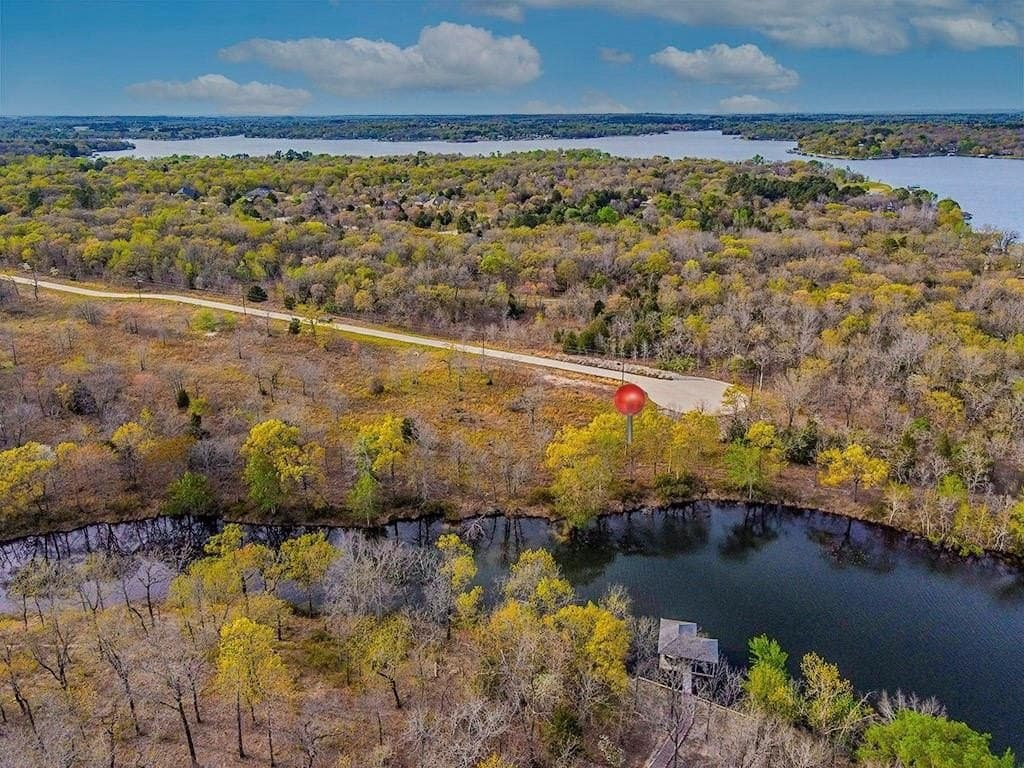 0.81 acres in Henderson County - photo 13