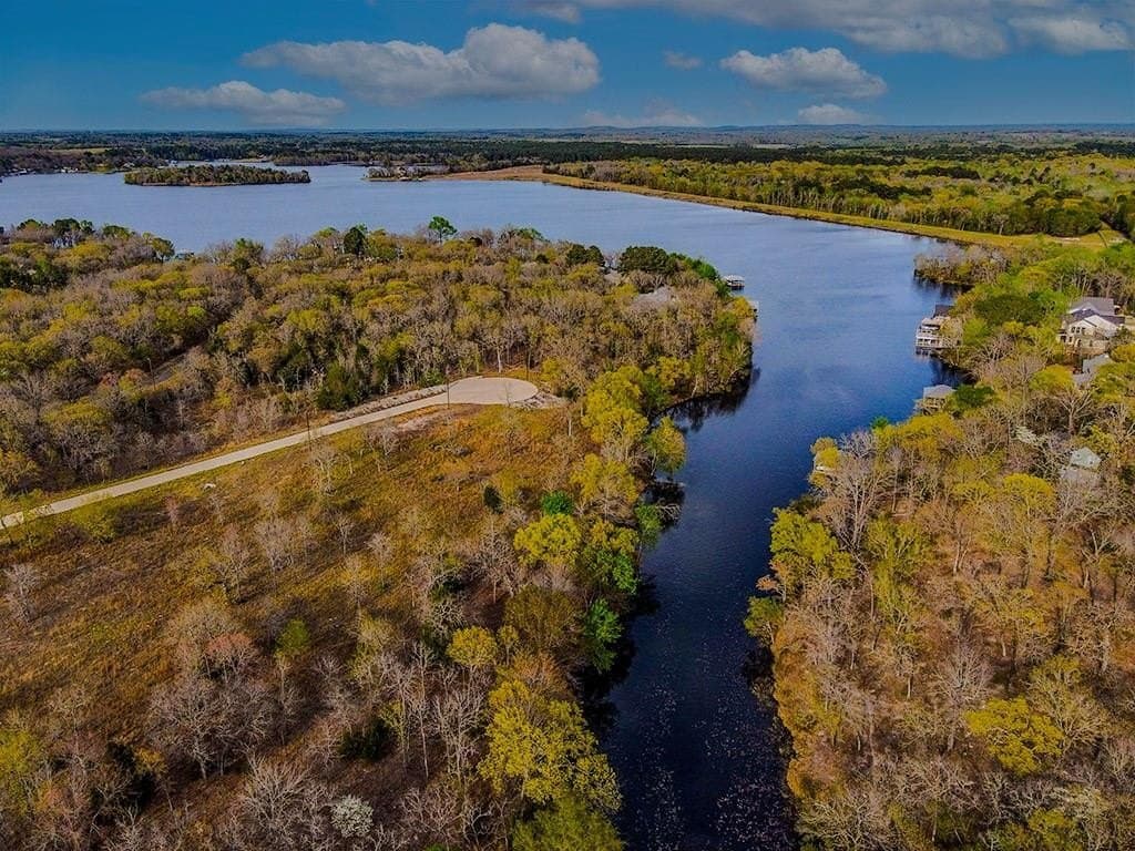 0.81 acres in Henderson County - photo 5