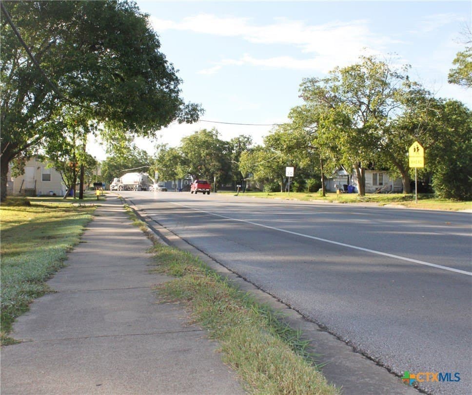 0.4 acres in DeWitt County - photo 4