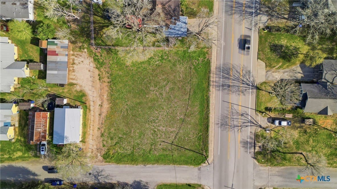 0.4 acres in DeWitt County - photo 2