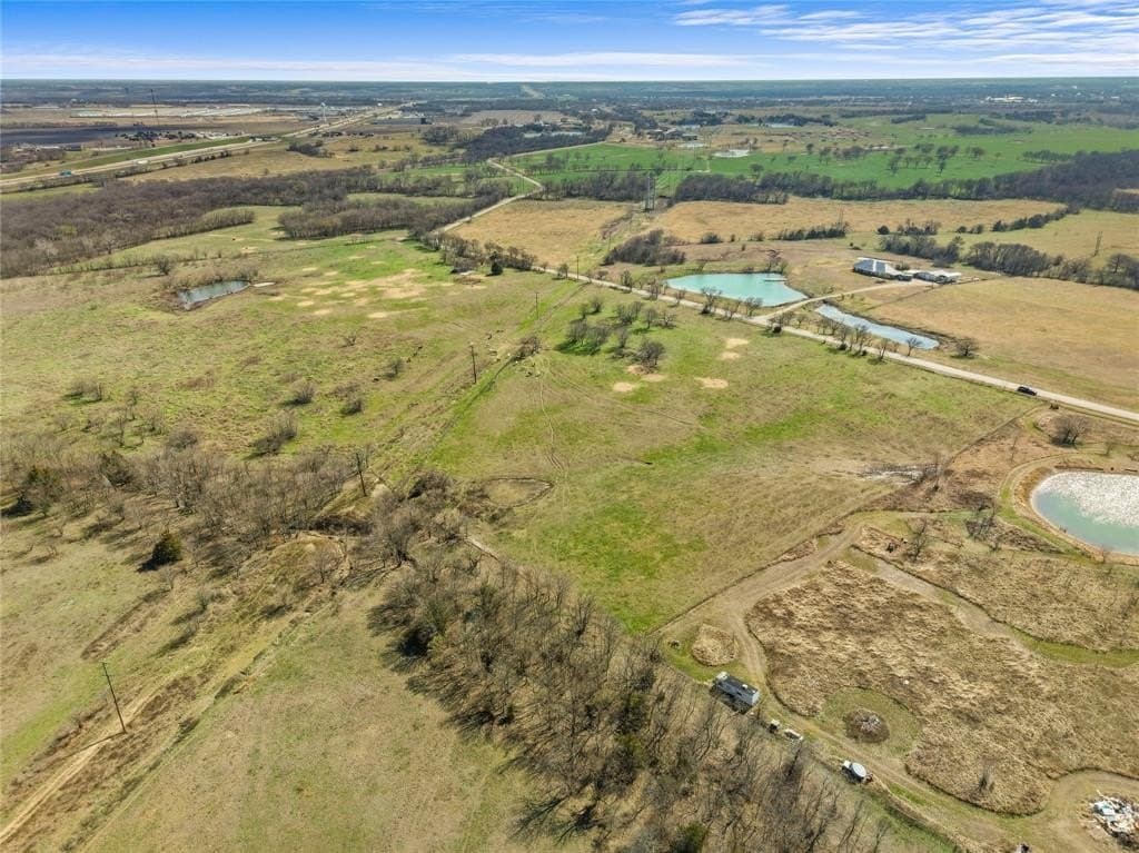 8.37 acres in Ellis County - photo 2