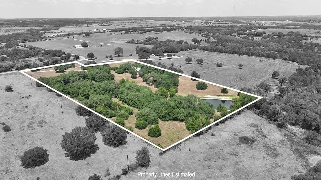 10.48 acres in Fayette County - photo 5