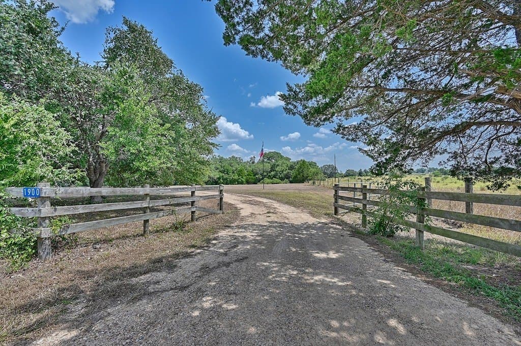 10.48 acres in Fayette County - photo 4