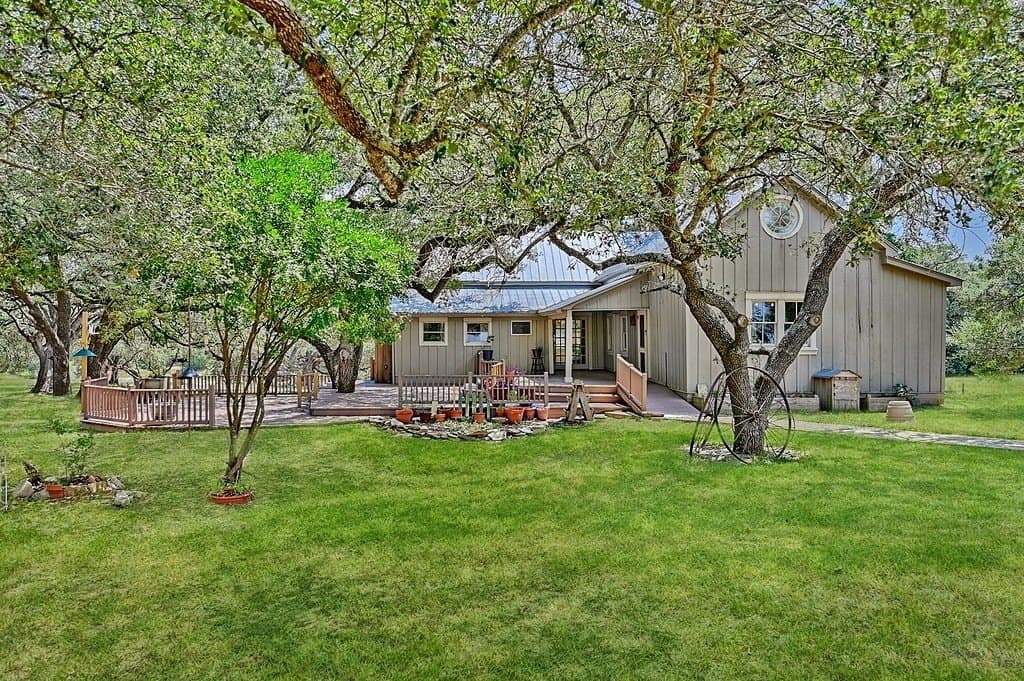 1900 Baron Road