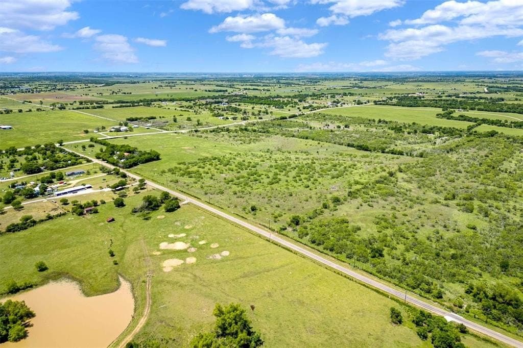 11.1 acres in McLennan County - photo 4