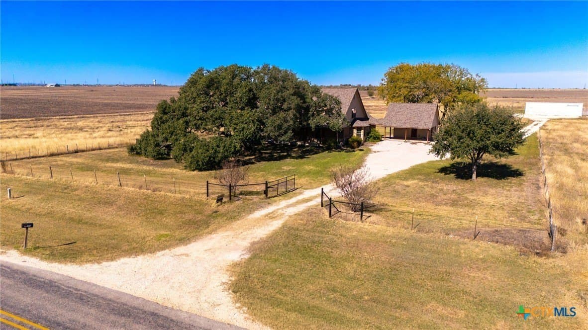 11.3 acres in Guadalupe County - photo 3