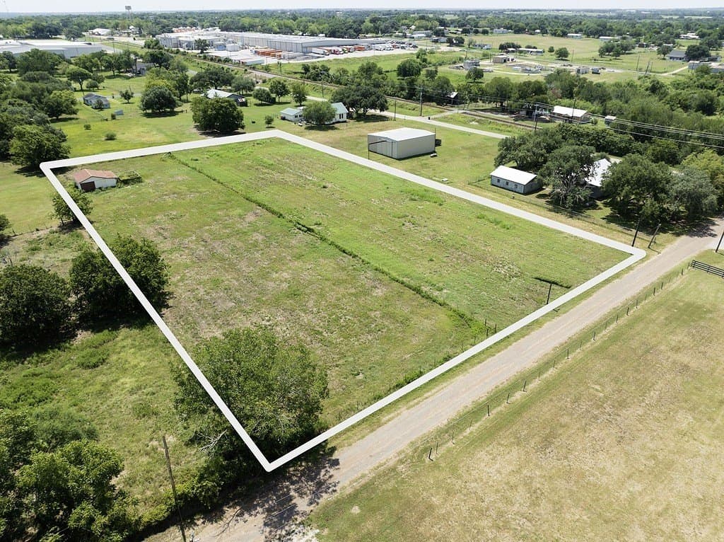 2.27 acres in Fayette County - photo 2