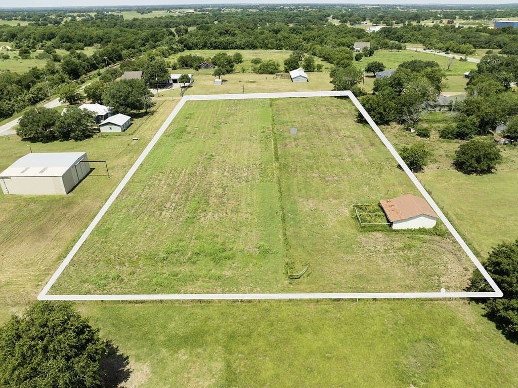 2.27 acres in Fayette County - photo 4
