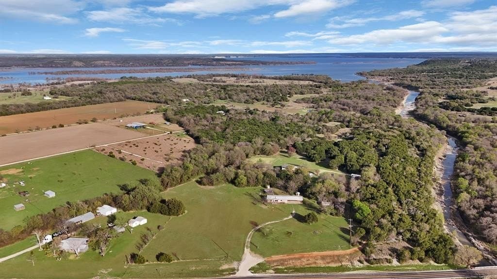 4.54 acres in Bosque County - photo 9