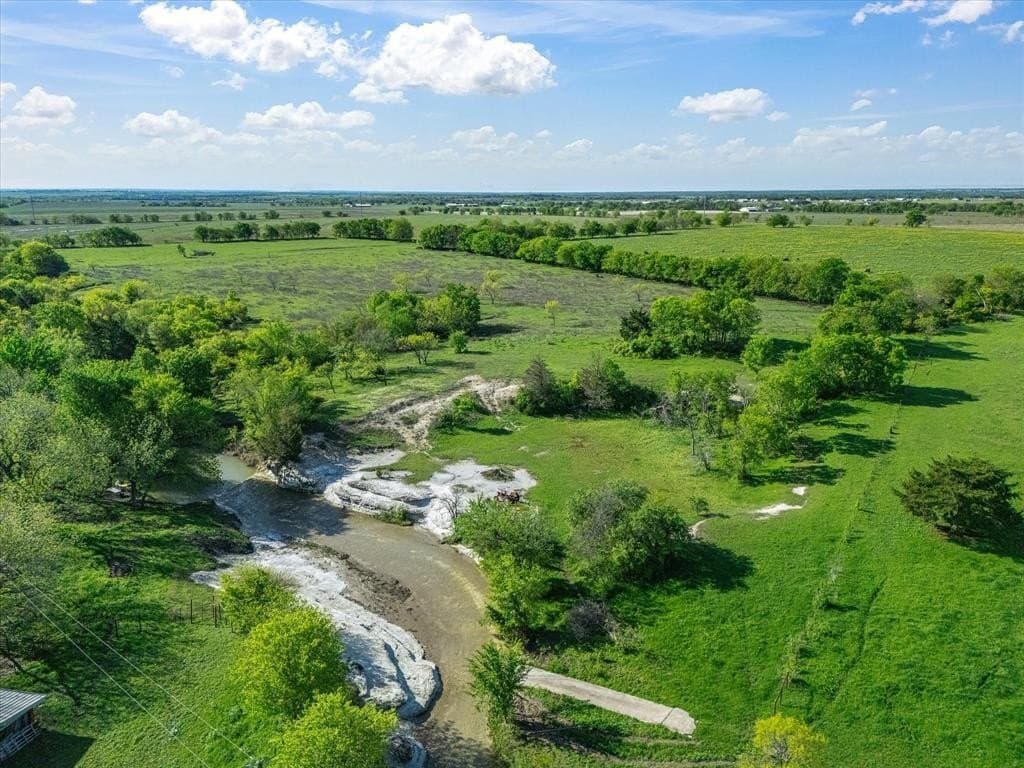 17.92 acres in Ellis County - photo 25
