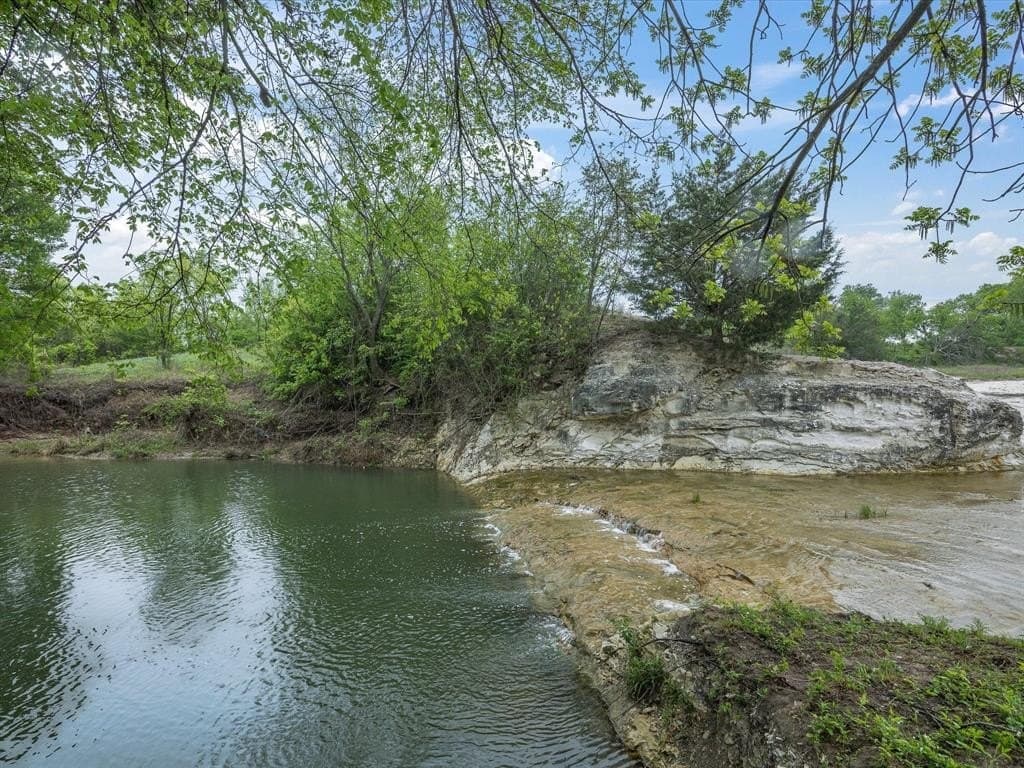 17.92 acres in Ellis County - photo 18