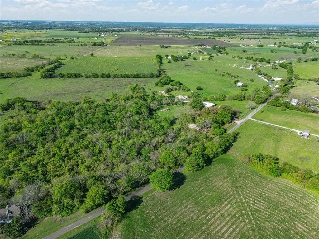 17.92 acres in Ellis County - photo 23