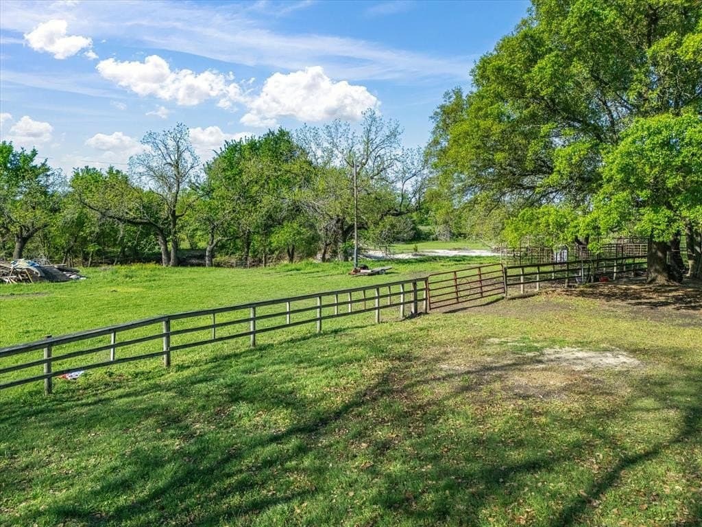 17.92 acres in Ellis County - photo 27