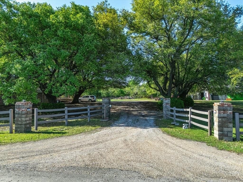 17.92 acres in Ellis County - photo 22