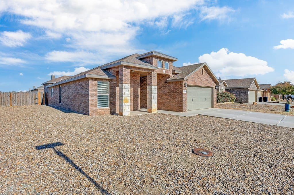 7,535.88 acres in Midland County - photo 4