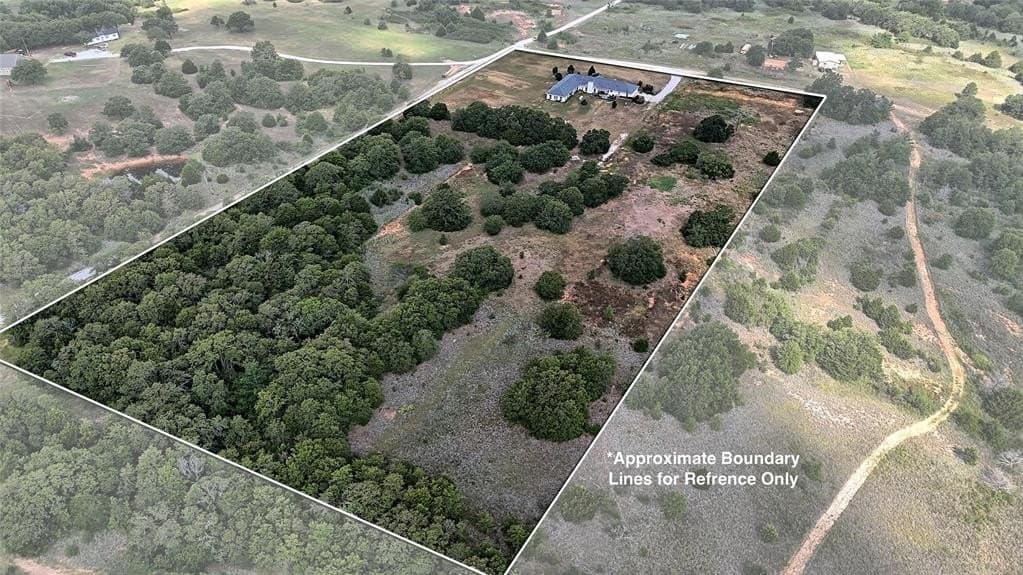 10 acres in Montague County - photo 5