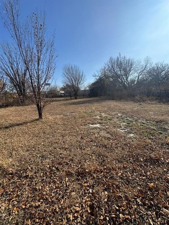 0.92 acres in Tarrant County - photo 2