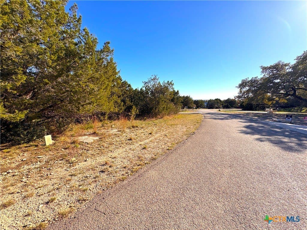 0.23 acres in Comal County - photo 5