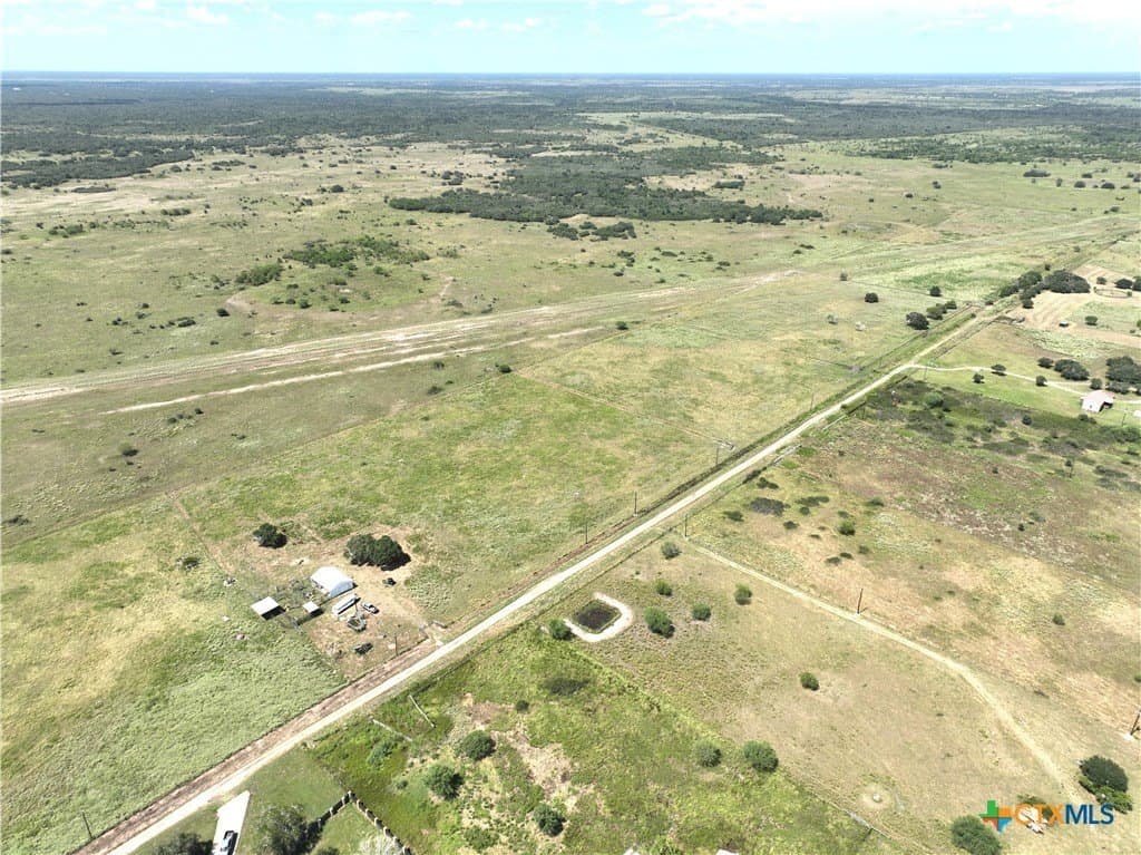 7.88 acres in Victoria County - photo 5