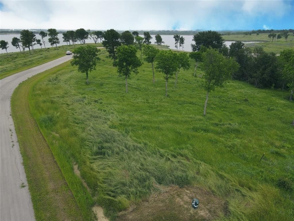 1.08 acres in Navarro County - photo 9