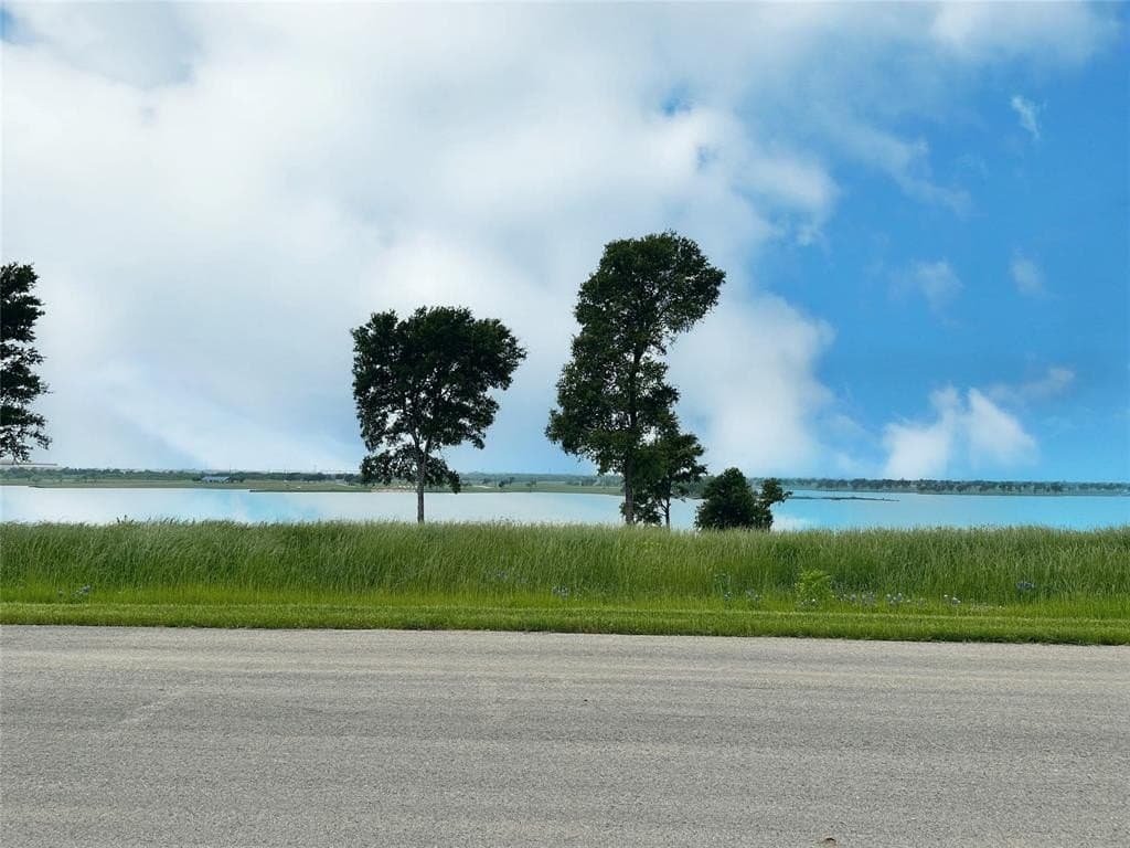 1.08 acres in Navarro County - photo 13
