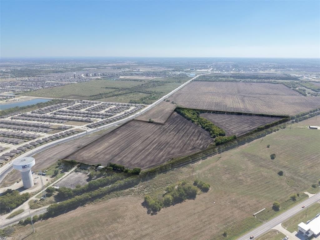38.88 acres in Hunt County - photo 2