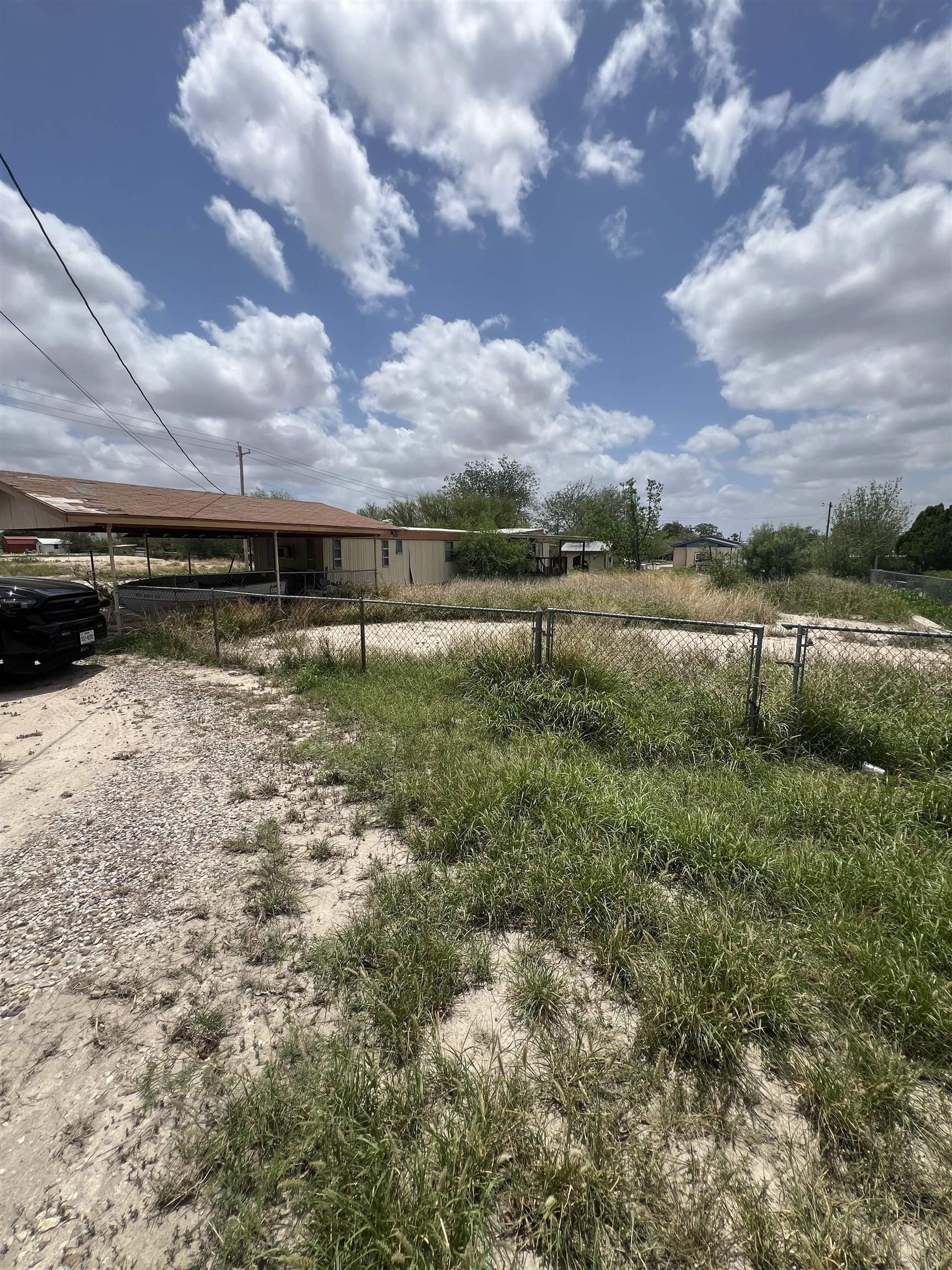 0.27 acres in Val Verde County - photo 2