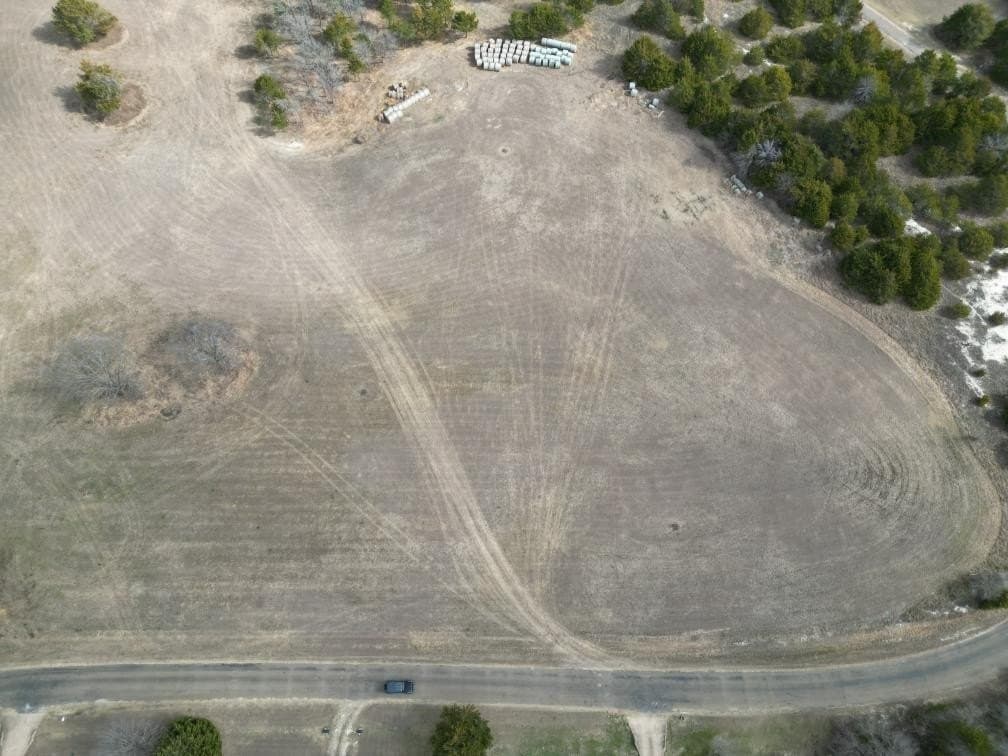 1.72 acres in Ellis County - photo 6