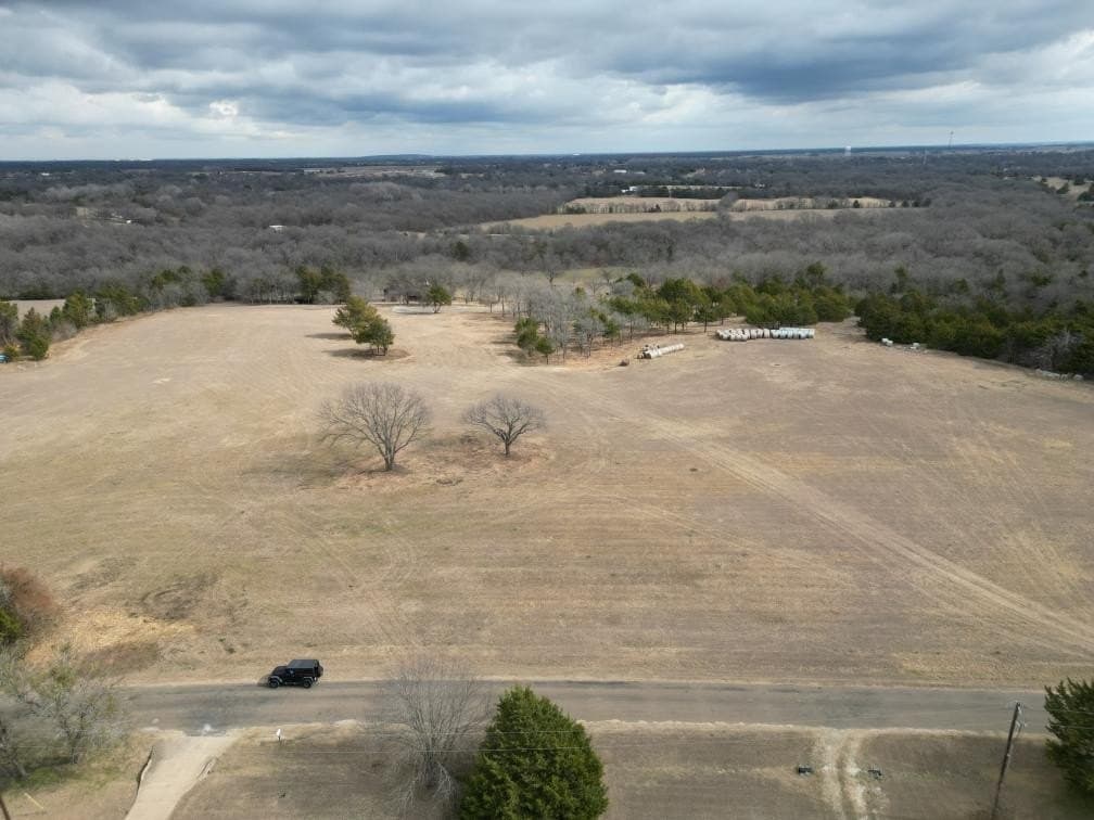 1.72 acres in Ellis County - photo 5