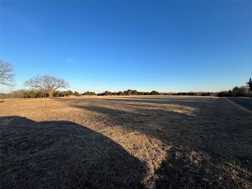 1.72 acres in Ellis County - photo 2