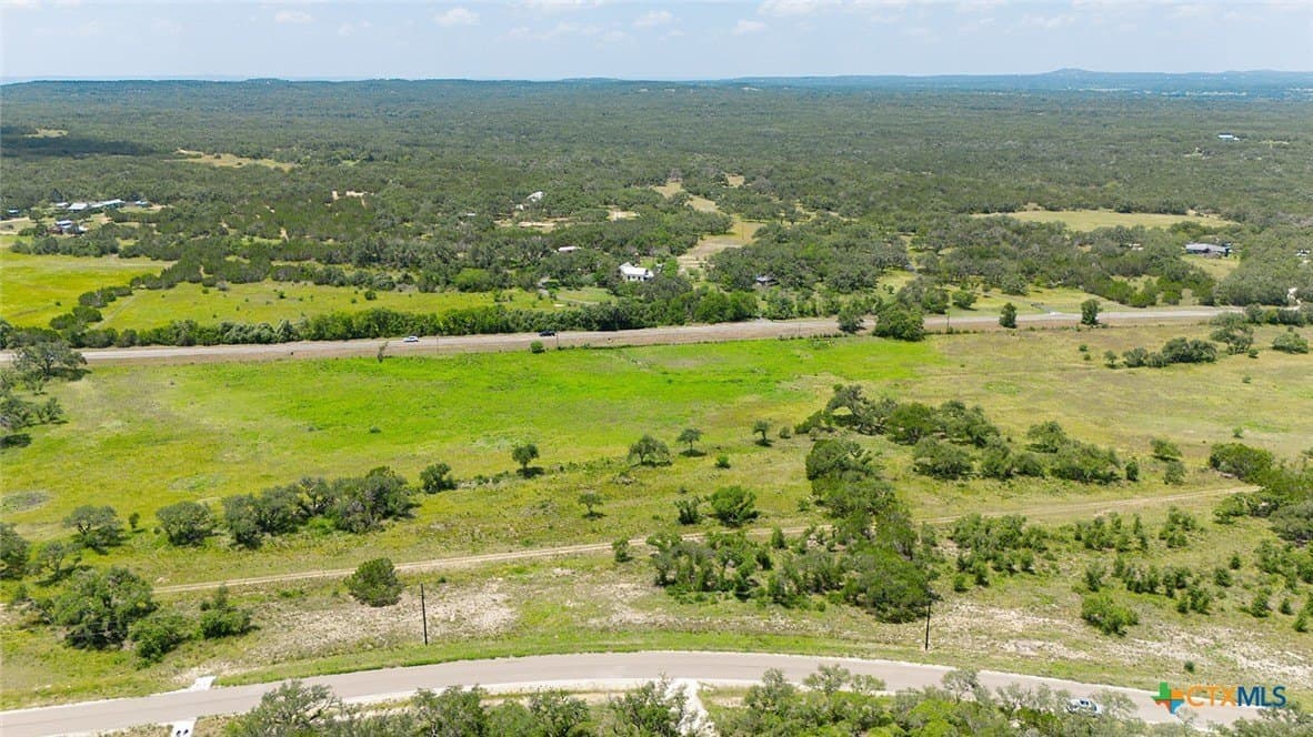 5.1 acres in Comal County - photo 3