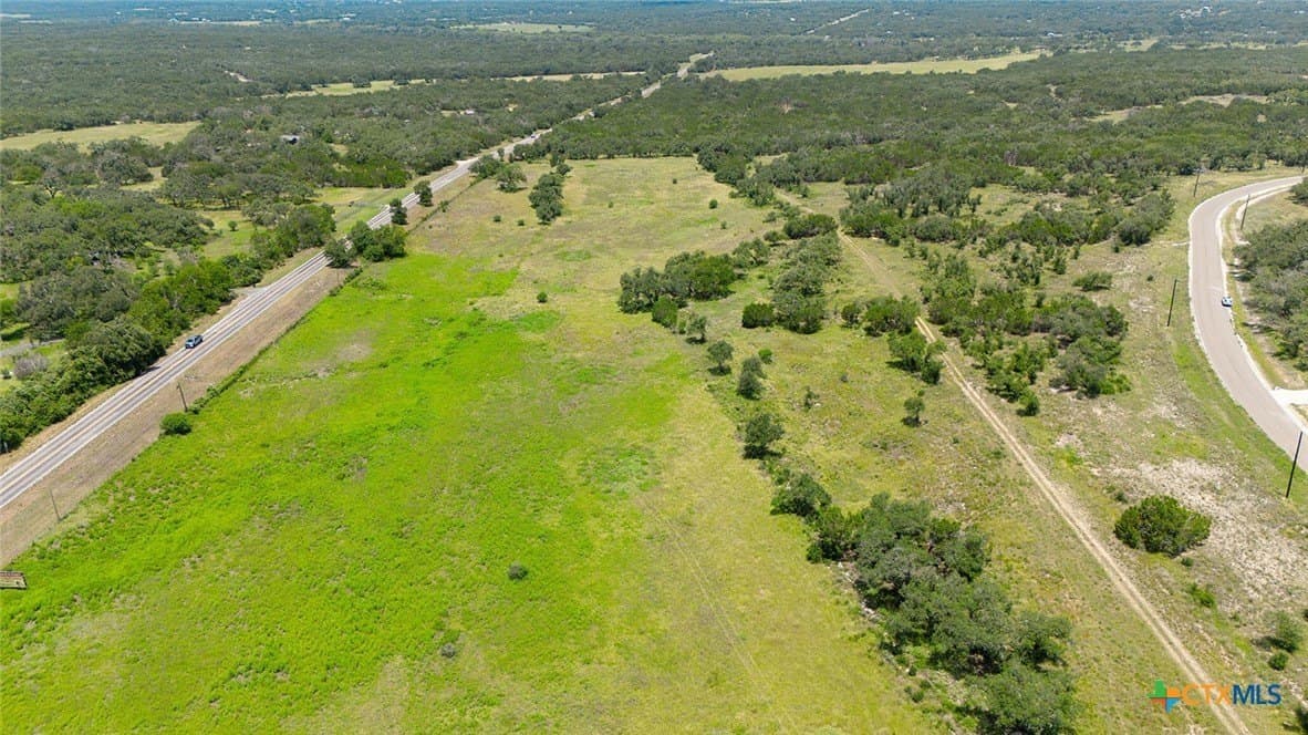 5.1 acres in Comal County - photo 4
