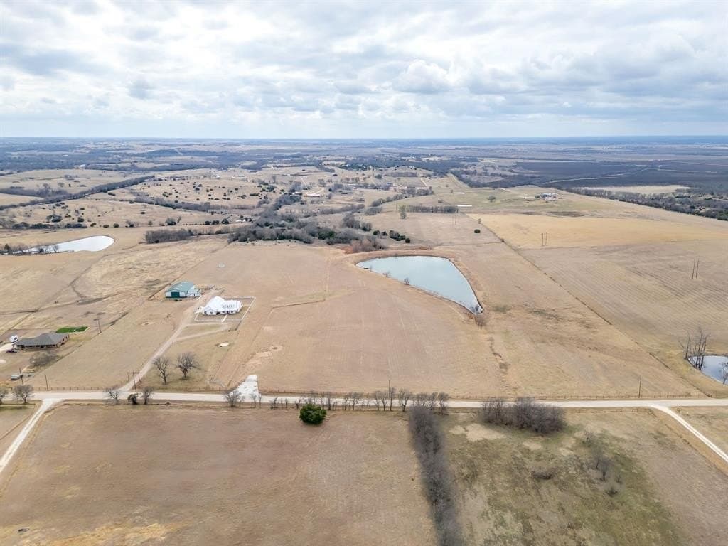 19.97 acres in McLennan County - photo 2