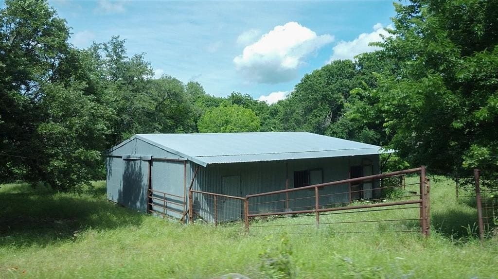 20.05 acres in Wise County - photo 9