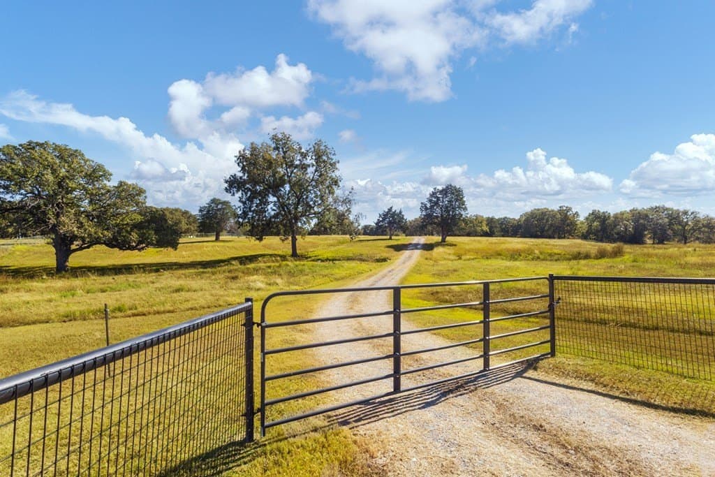 21.93 acres in Kaufman County - photo 46