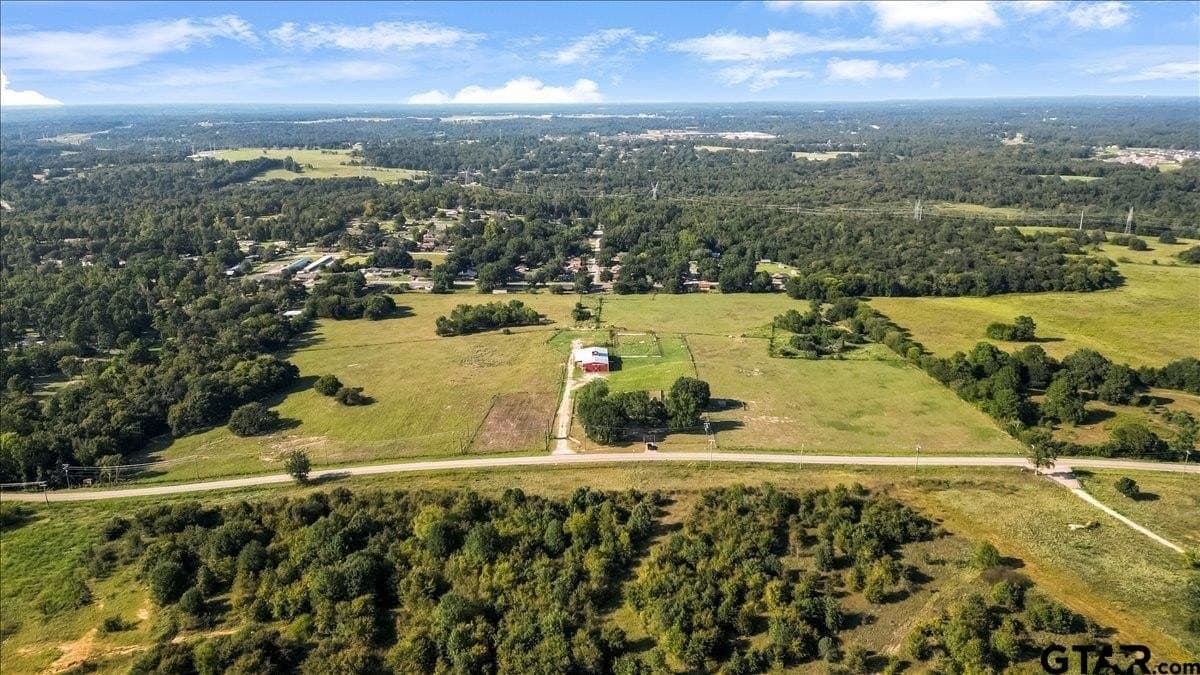 18.74 acres in Smith County - photo 5