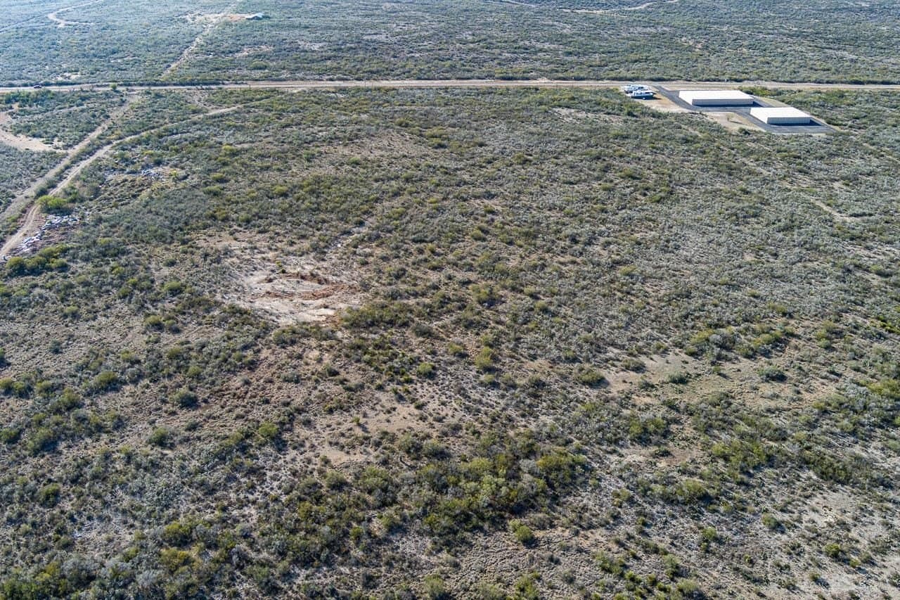 98.97 acres in Val Verde County - photo 17