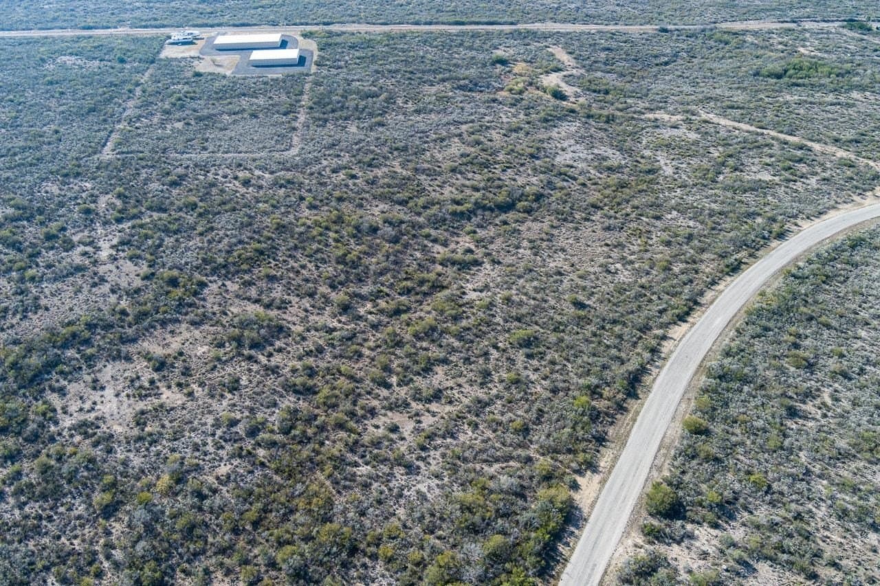 98.97 acres in Val Verde County - photo 19