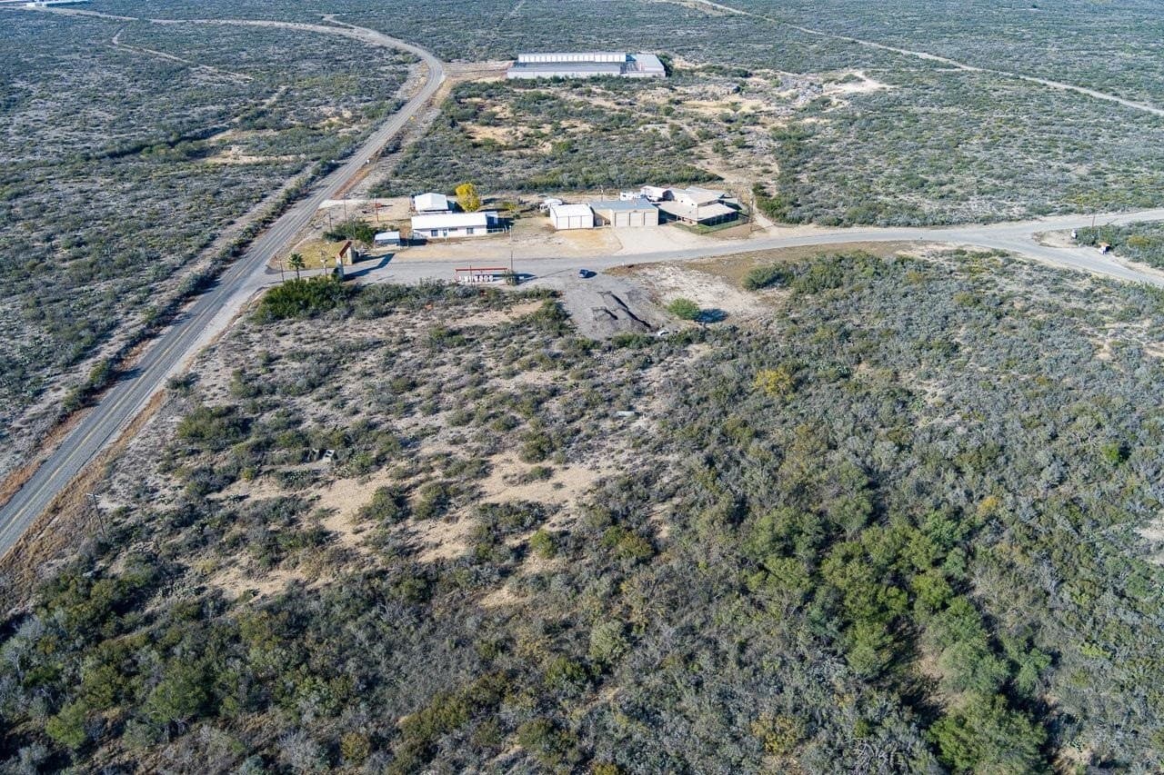 98.97 acres in Val Verde County - photo 30